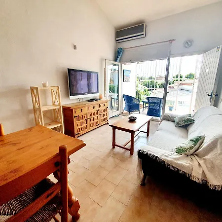 Bonita Casa Con Terraza Y Patio